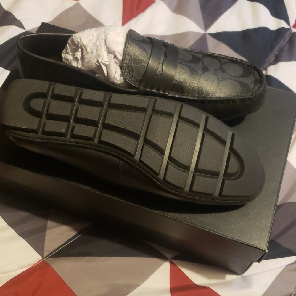 Shoes - Picture 3 of 4